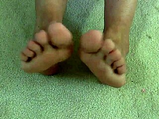 Yoga instructor's feet are exploited